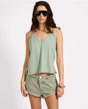 Load image into Gallery viewer, Oneteaspoon Deep V Front Singlet
