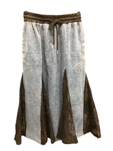 Load image into Gallery viewer, HK Midi Skirt
