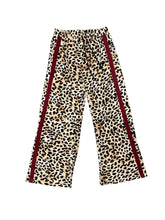 Load image into Gallery viewer, Milky Trackpants
