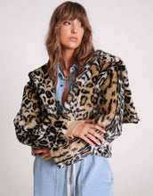 Load image into Gallery viewer, OT FAUX LEOPARD SPLIT HOOD JACKET
