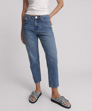 Load image into Gallery viewer, OT BLUE LOVE HIGH WAIST SLIMS CROPPED JEANS
