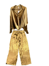 Load image into Gallery viewer, MT Twist Satin Shirt
