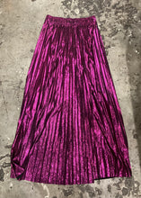 Load image into Gallery viewer, HK Metallic Pleated Skirt
